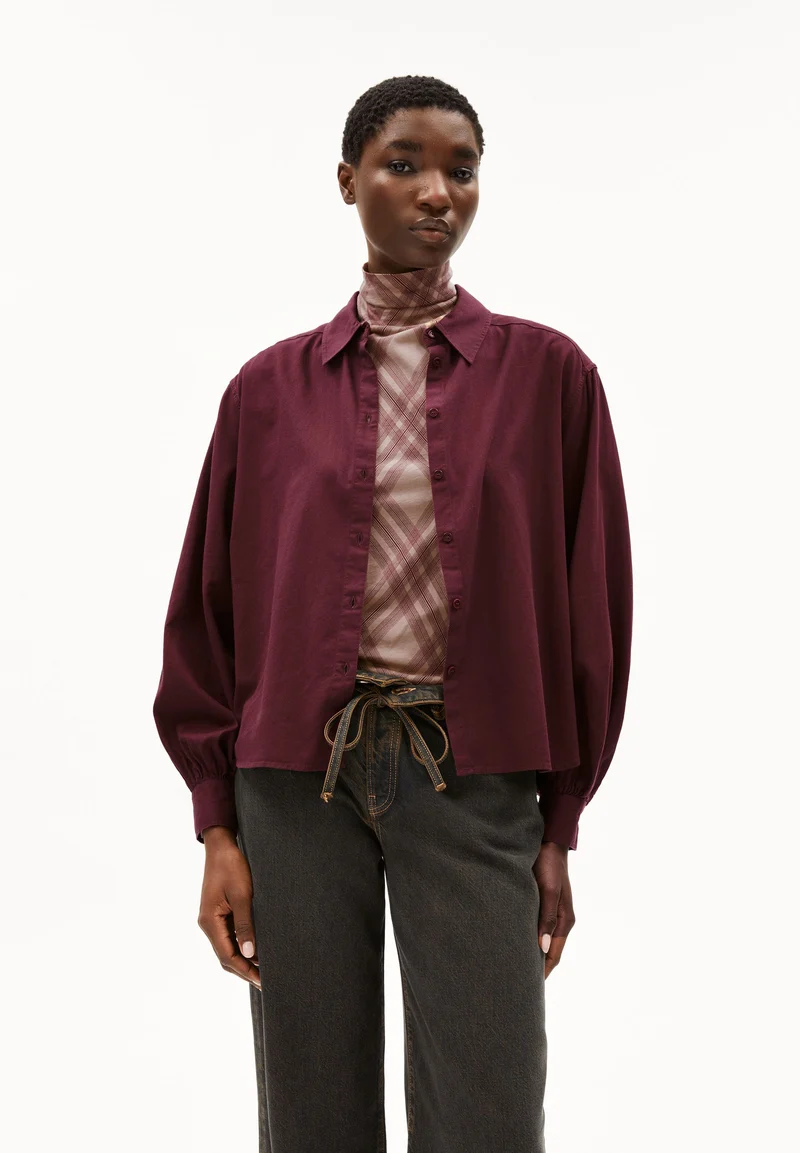 JOELENAA BRUSHED | cranberry juice