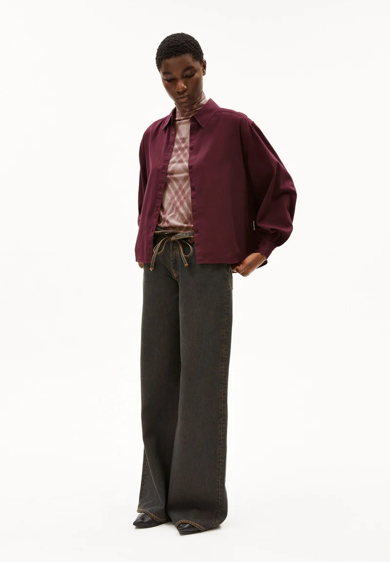 JOELENAA BRUSHED | cranberry juice