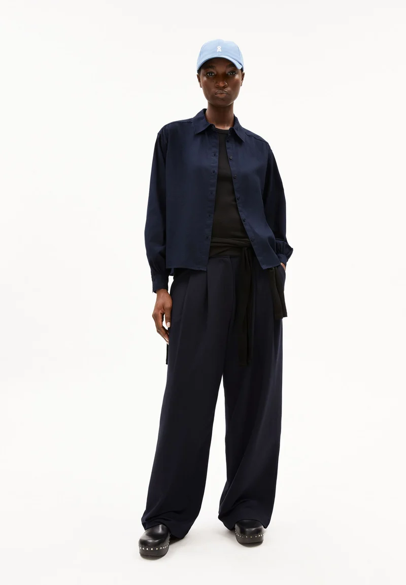 JOELENAA BRUSHED | night sky
