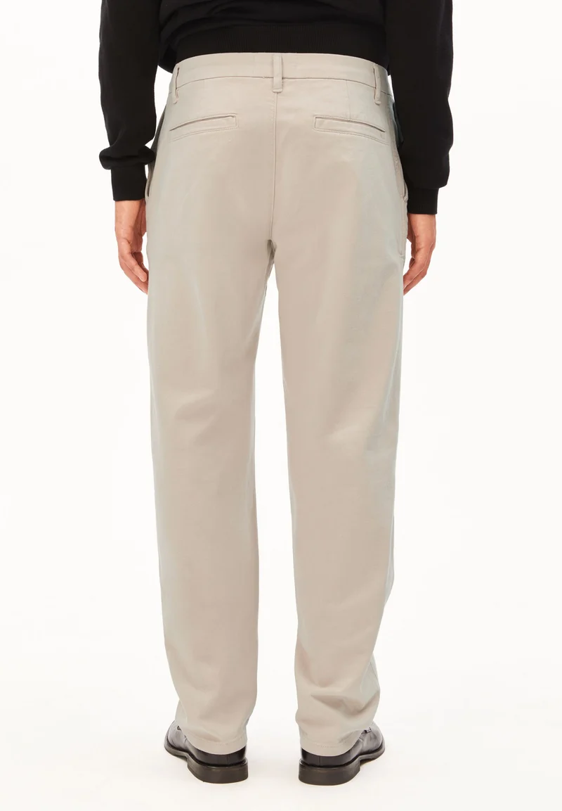 AASTER CHINOHOSE | sandstone