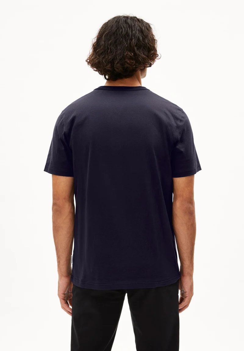 MAARKOS POCKET T-SHIRT | night sky