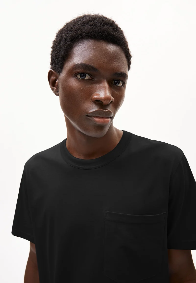 MAARKOS POCKET T-SHIRT | black
