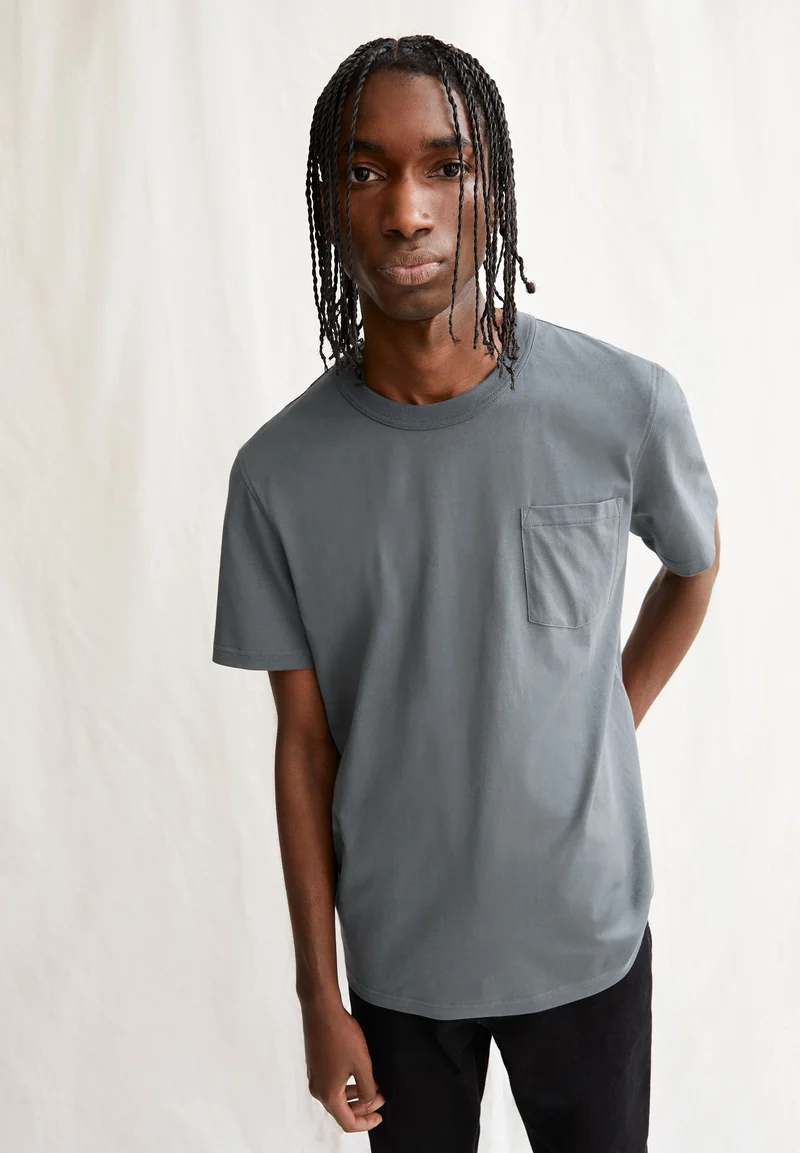 MAARKOS POCKET T-SHIRT | space steel