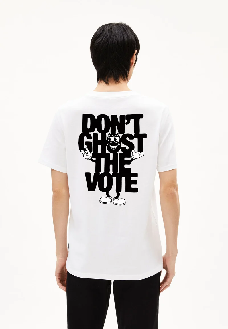 MAARKOS DEMOCRACY | white
