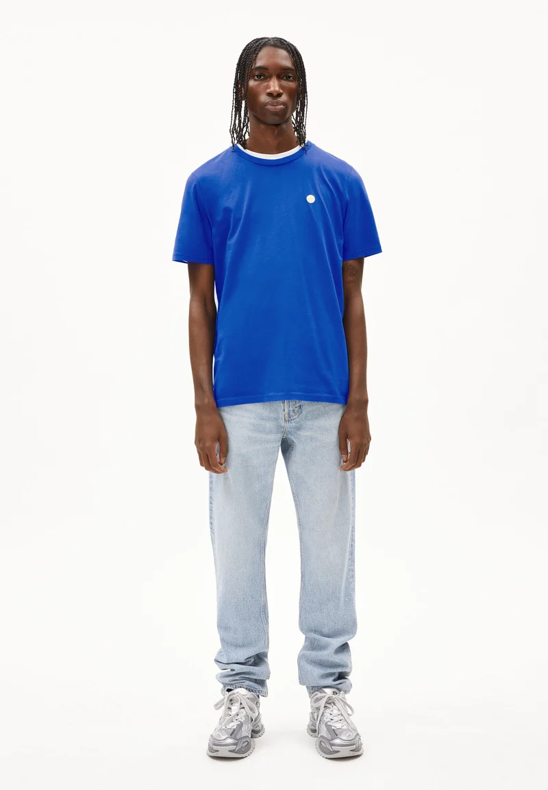 JAAMES SMILE | dynamo blue