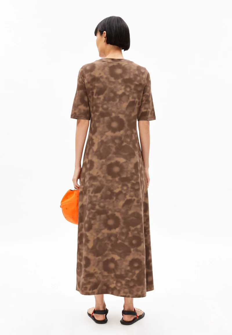 ZURAA AUTUMN GARDEN | pale umber