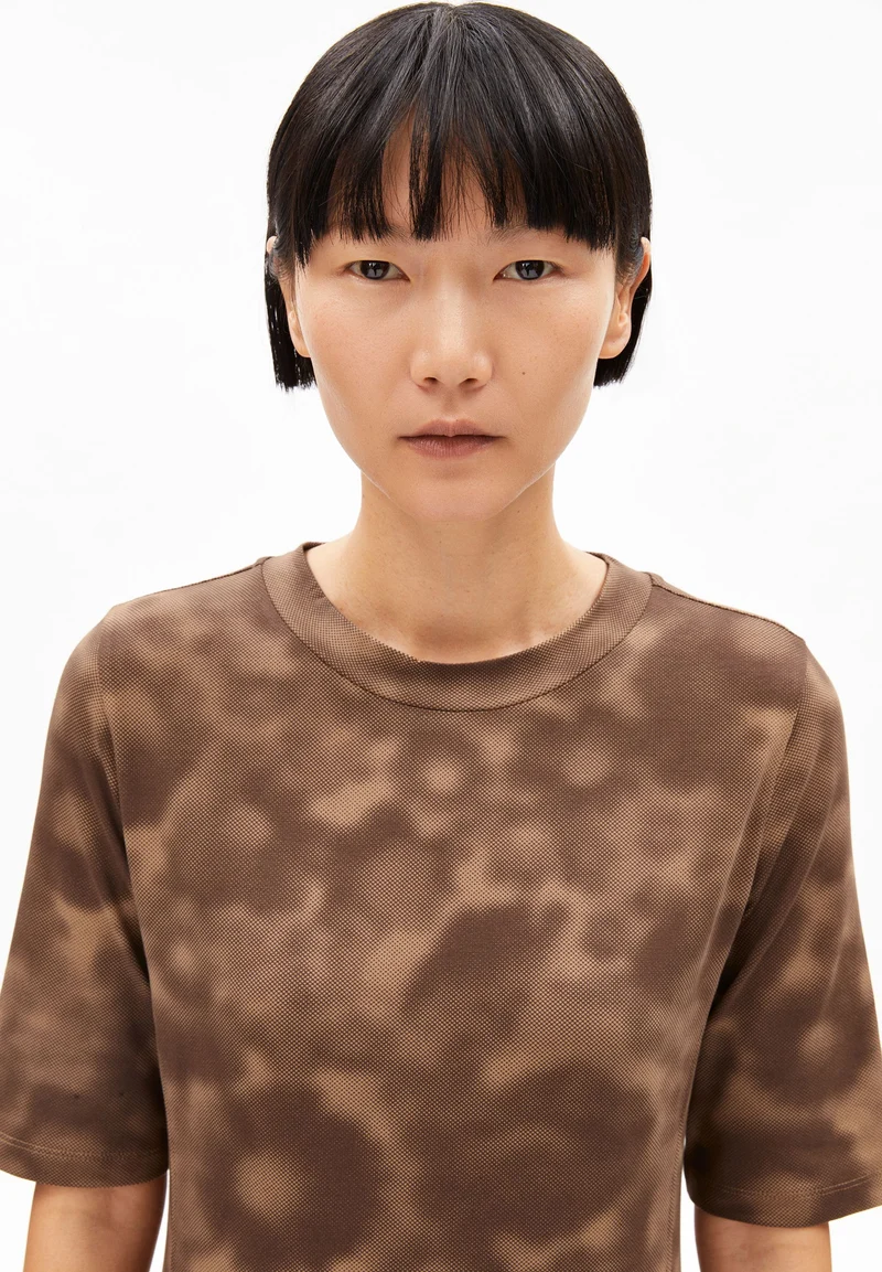 ZURAA AUTUMN GARDEN | pale umber