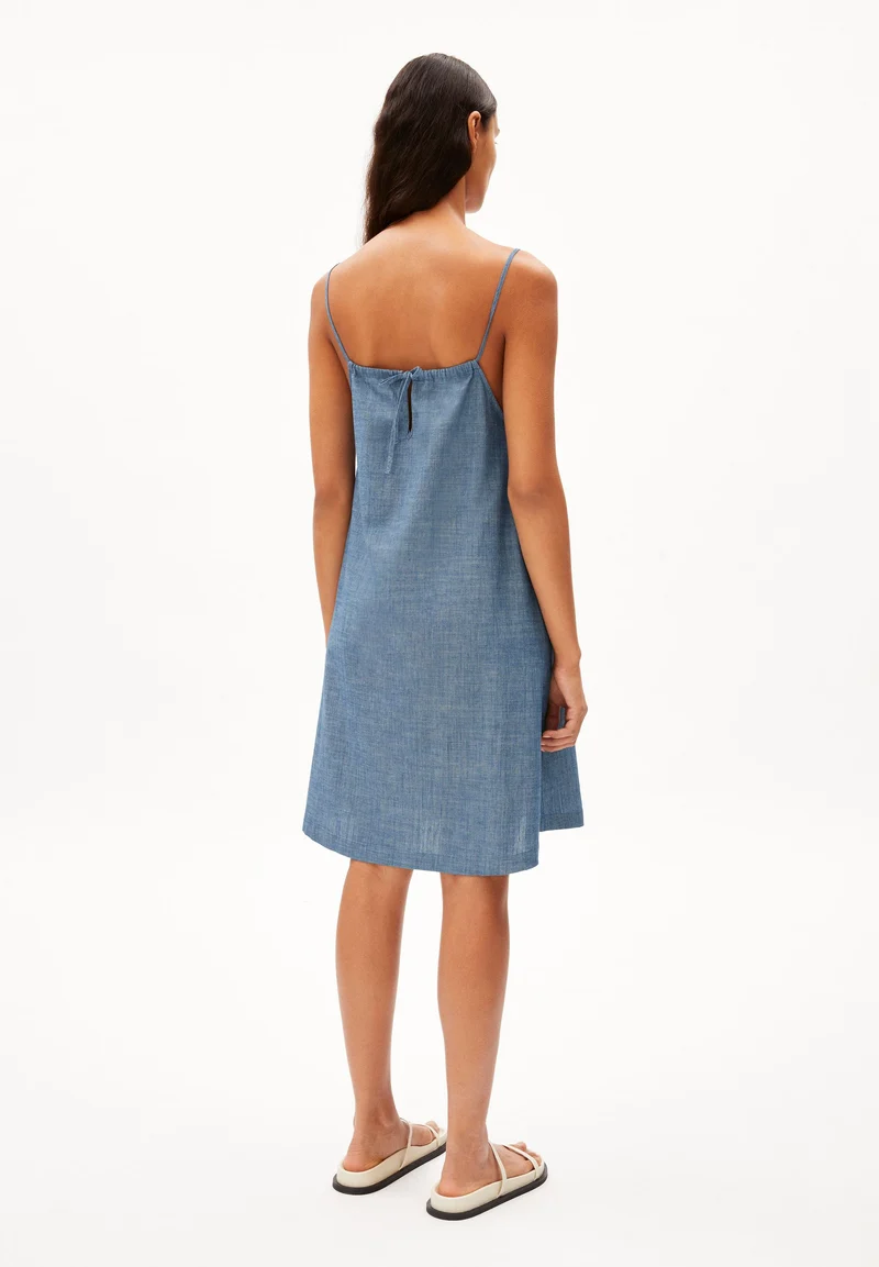 KARISSAA CHAMBRAY | butterfly