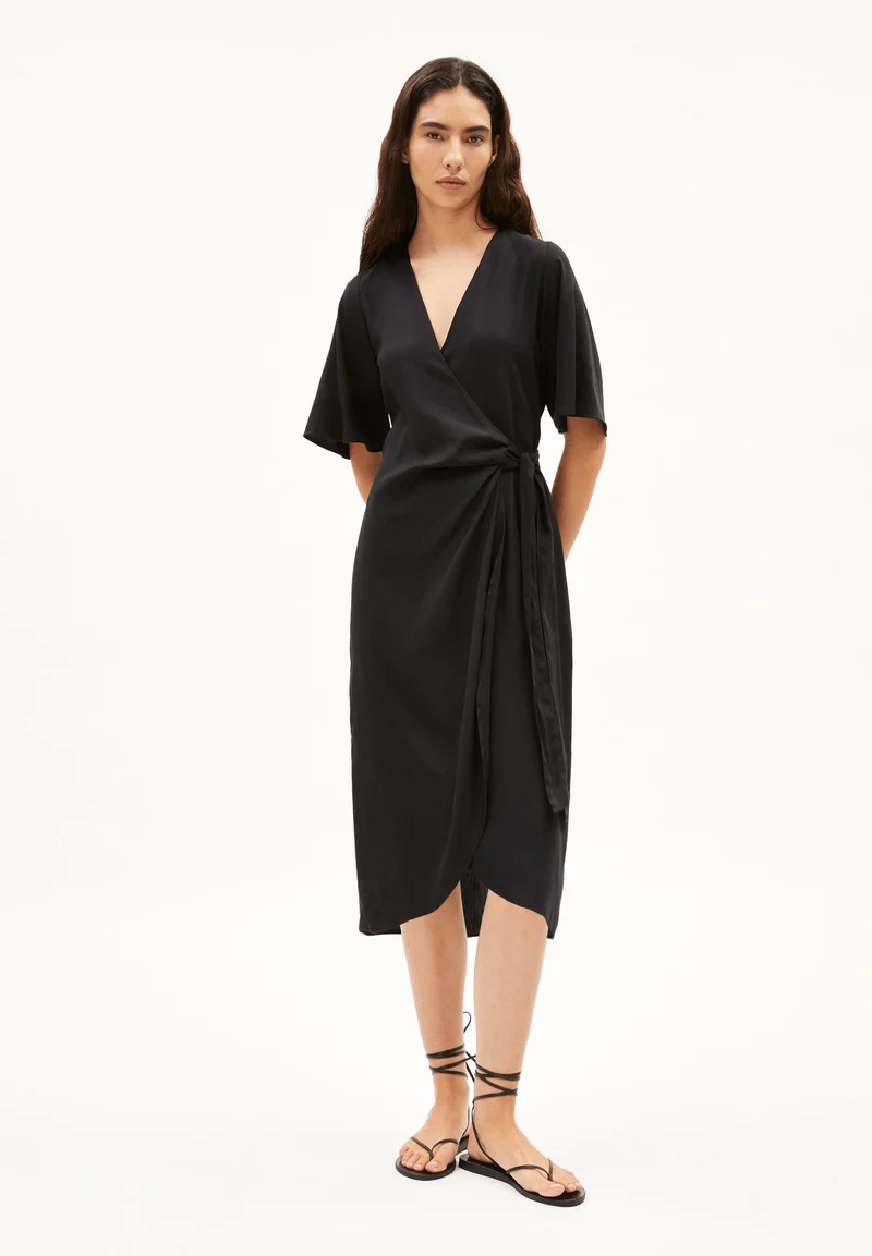 NATAALE | black