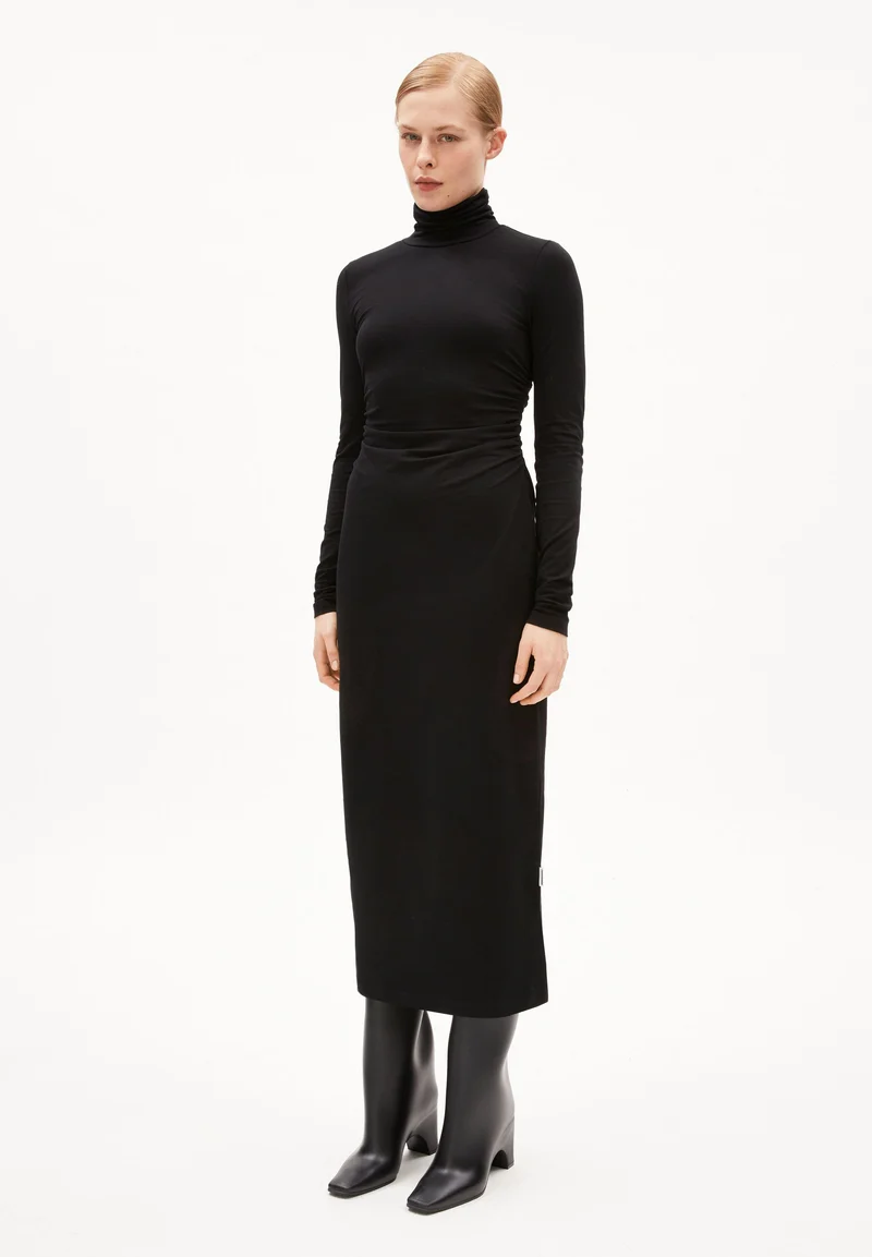 ADAAJA LONGSLEEVE | black