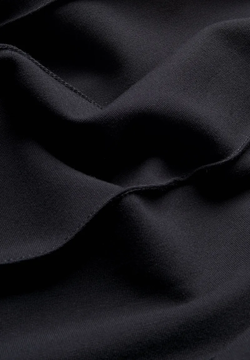 KOKUNAA | black