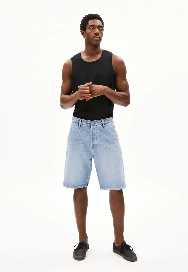 HEAVY WEIGHT TANKTOP | black
