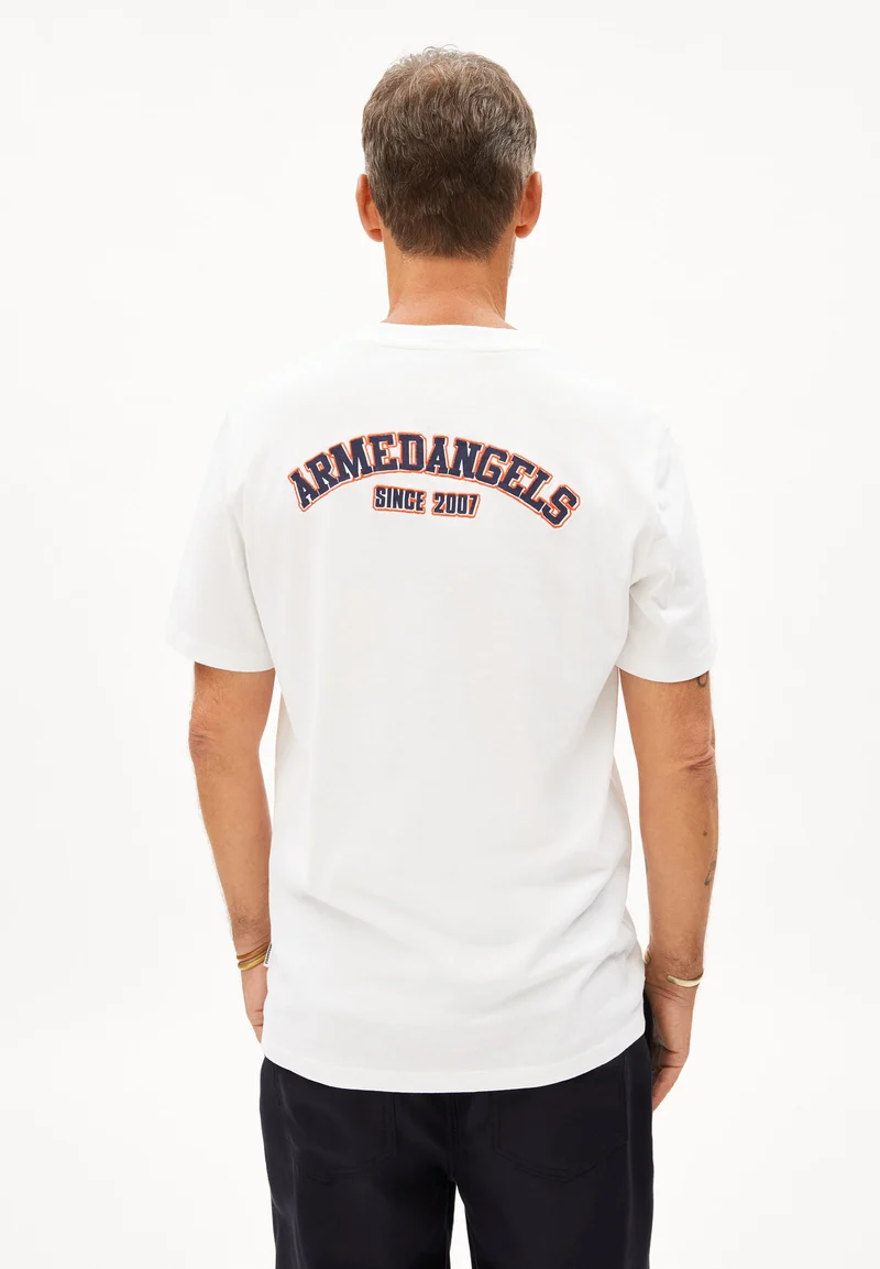 MAARKOS ARMEDANGELS | white