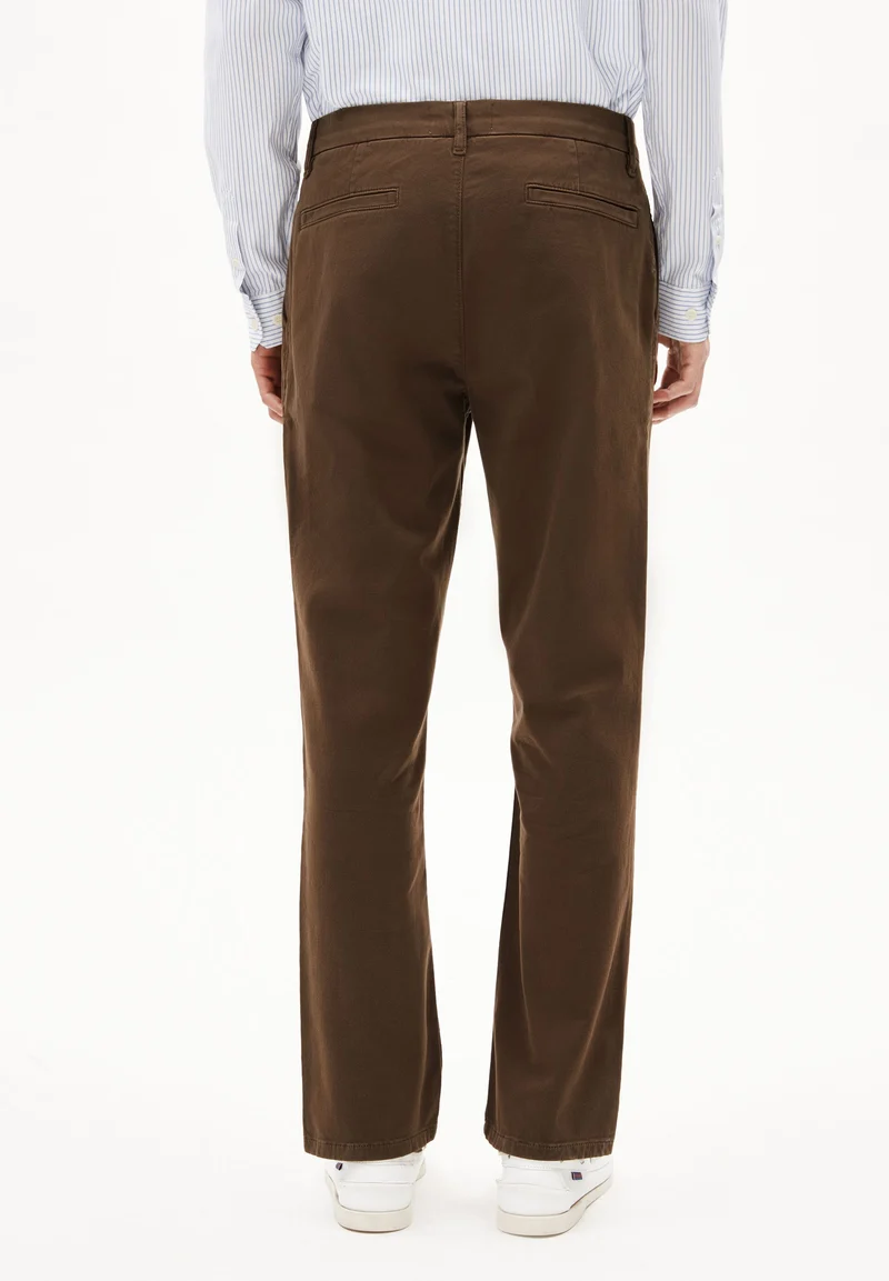 AASTER CHINOHOSE | tree shade