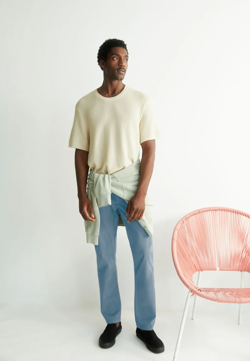 AASTER CHINOHOSE | pigment blue
