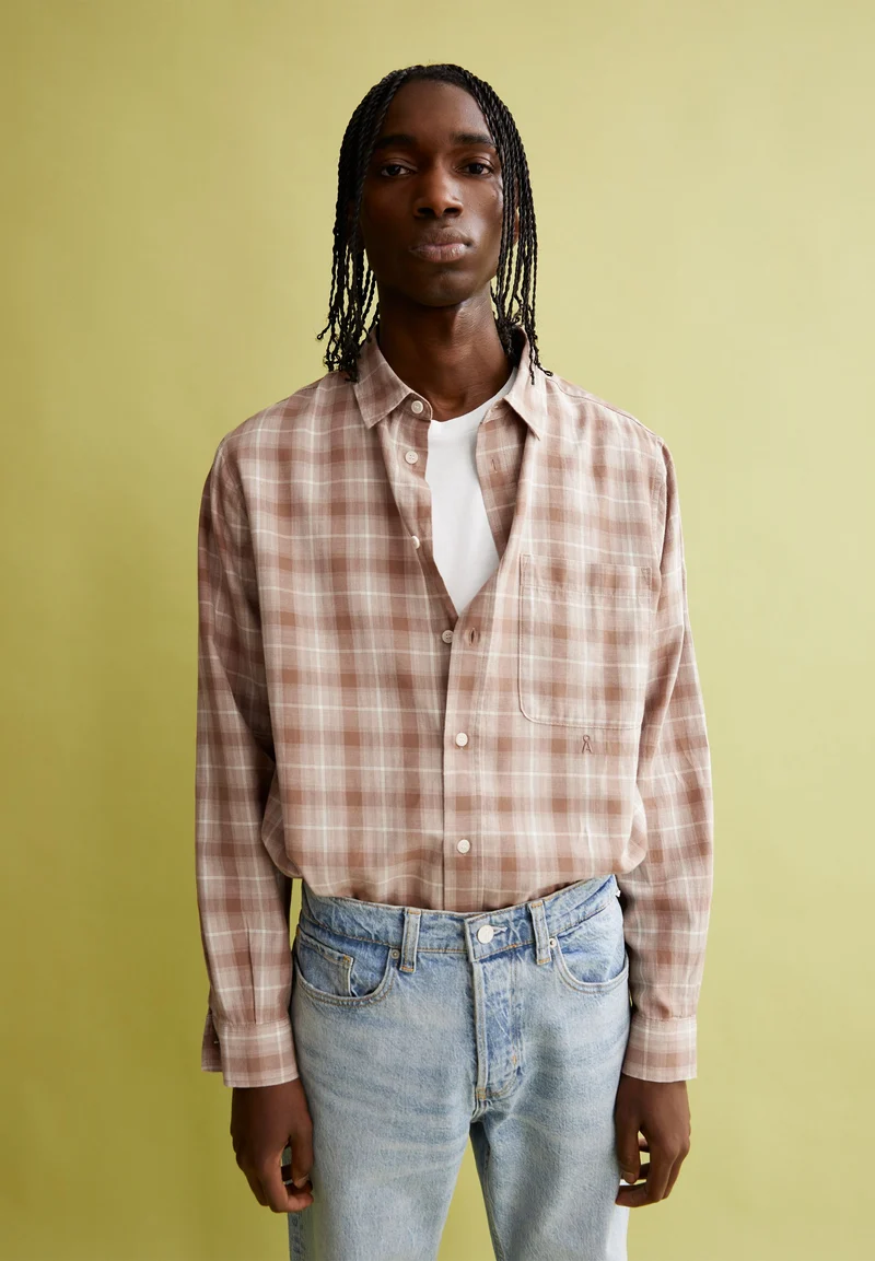 PAANAO | pale umber-light oatmilk
