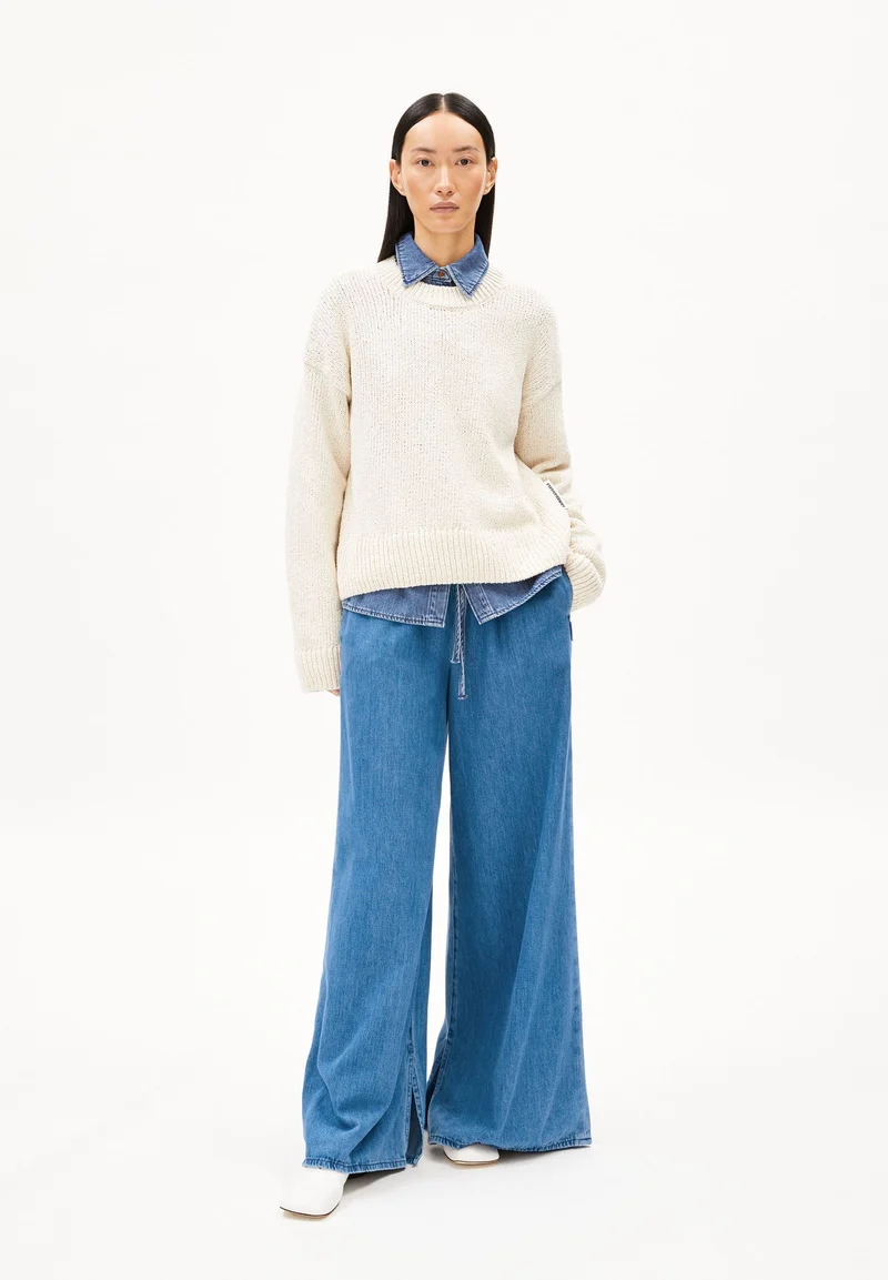 VAANYA STRICKPULLOVER | oatmilk