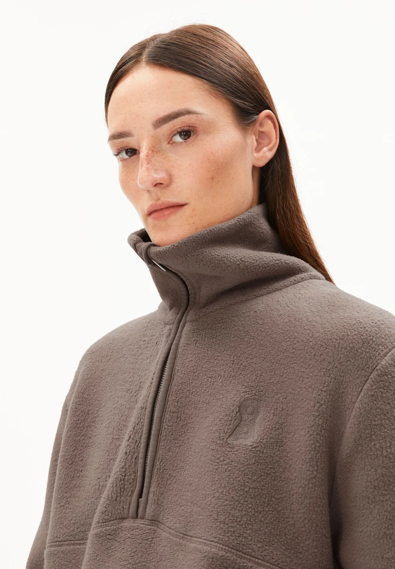 HAARLEENAA BAUMWOLL-FLEECE | walnut cream