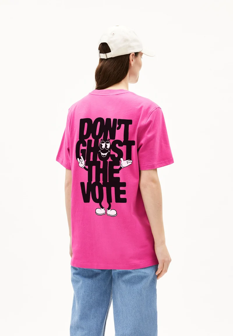 BLAAKE DEMOCRACY | bright raspberry