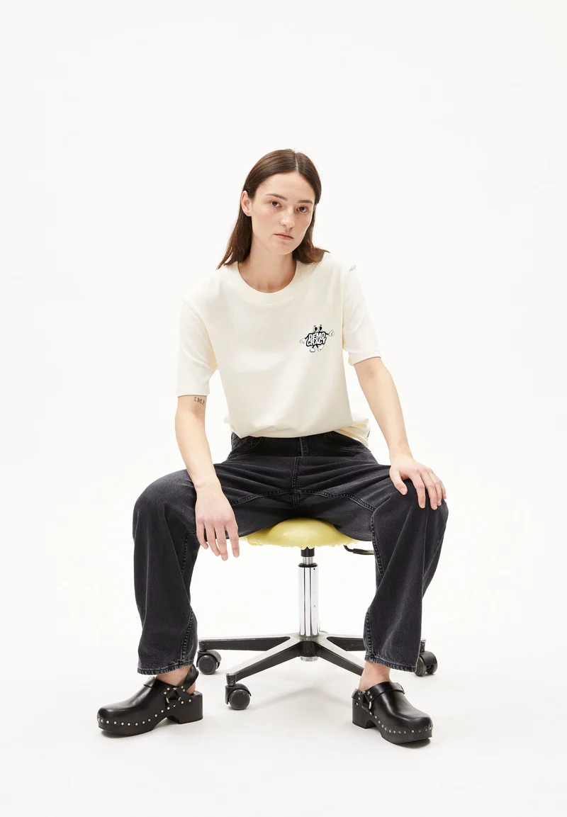BLAAKE DEMOCRACY | undyed
