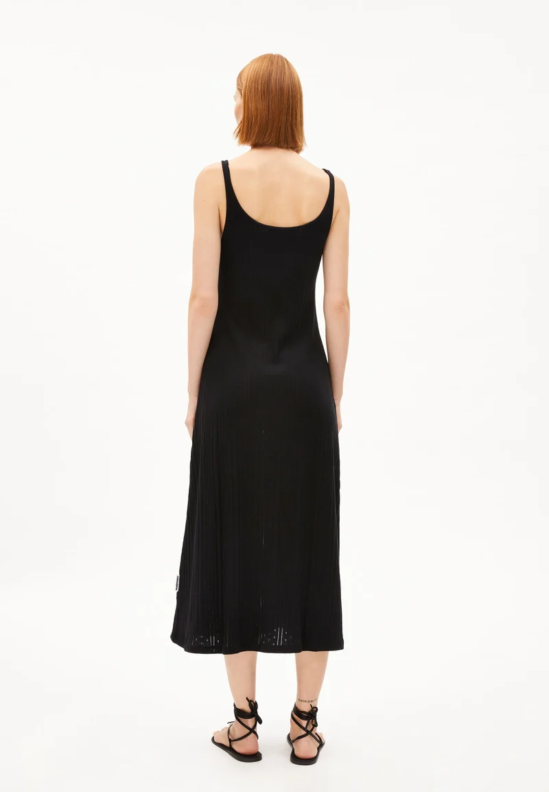 EKENAA | black