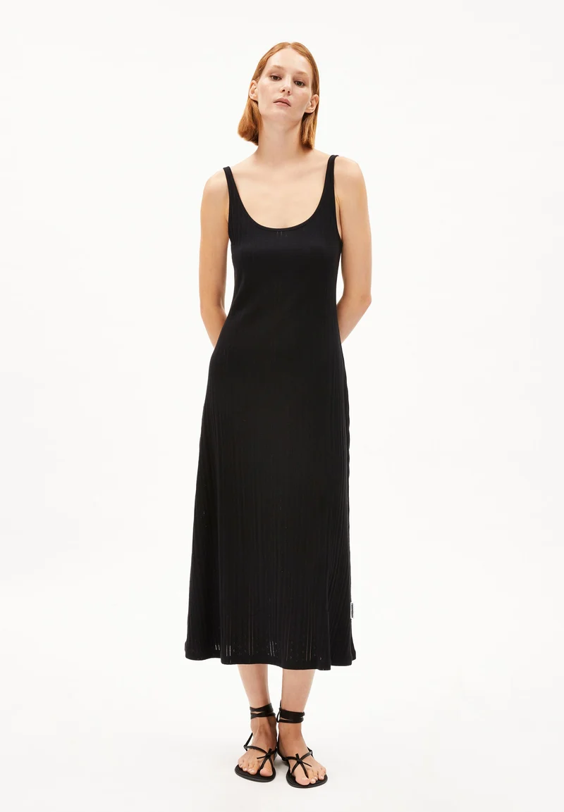 EKENAA | black