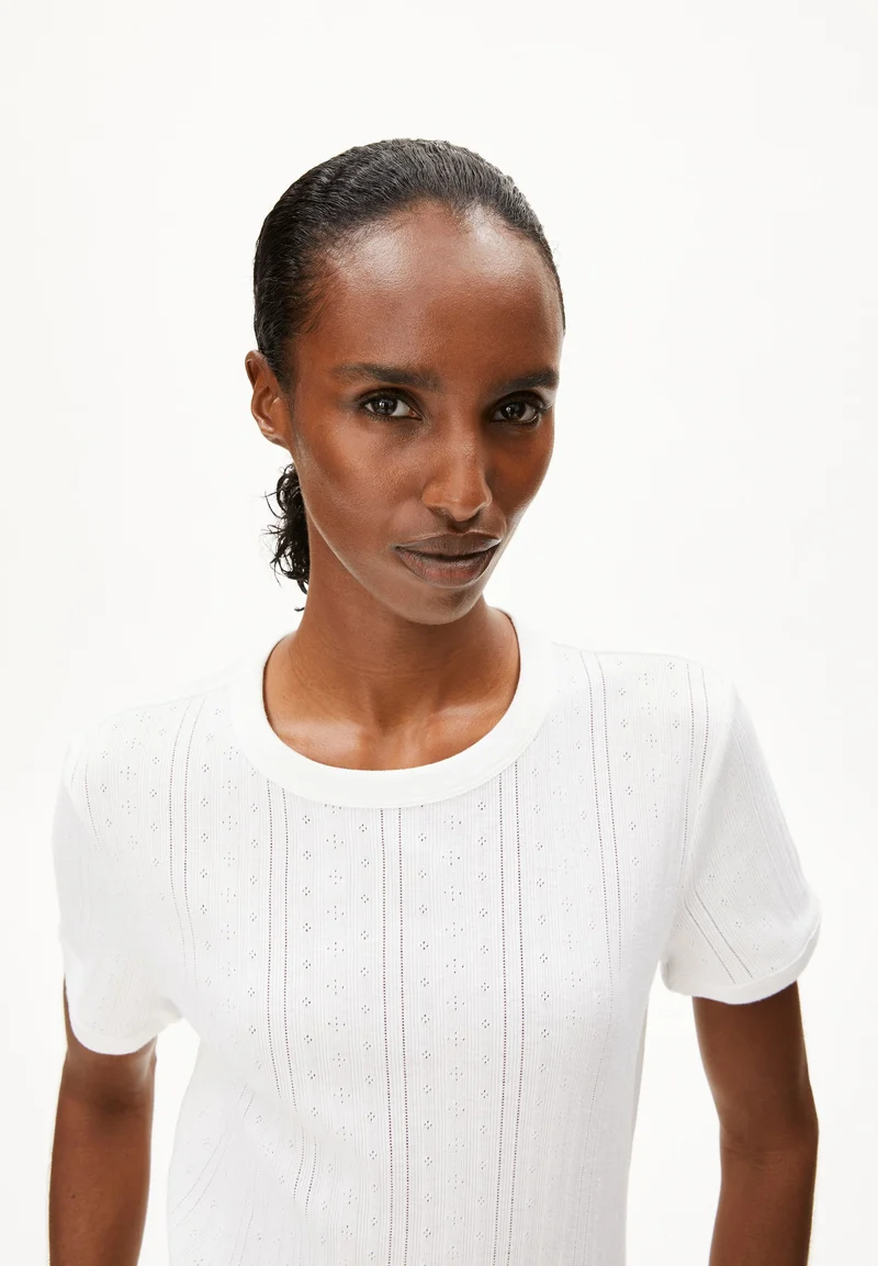 MAHERAA | white