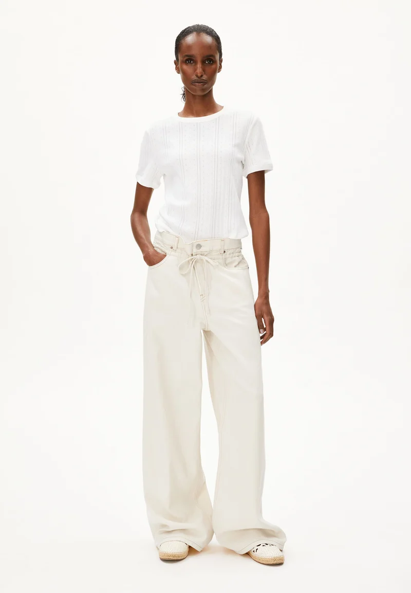 MAHERAA | white