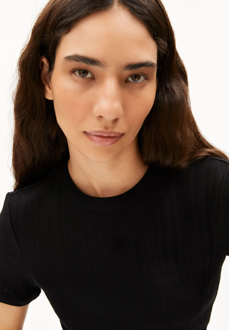 MAHERAA | black
