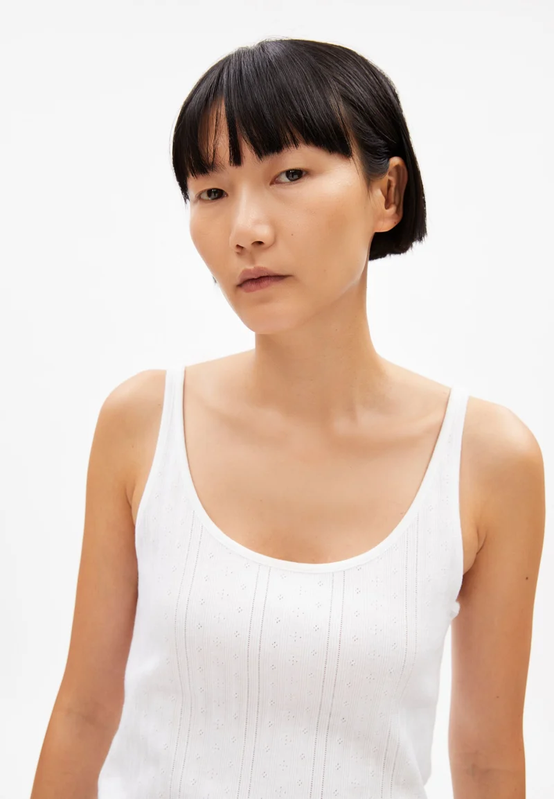 MAHELITAA | white
