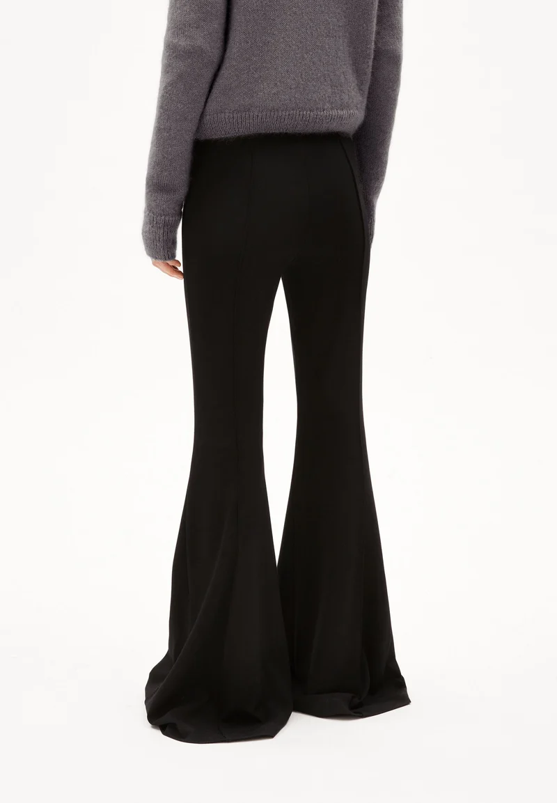 FIARAA | black