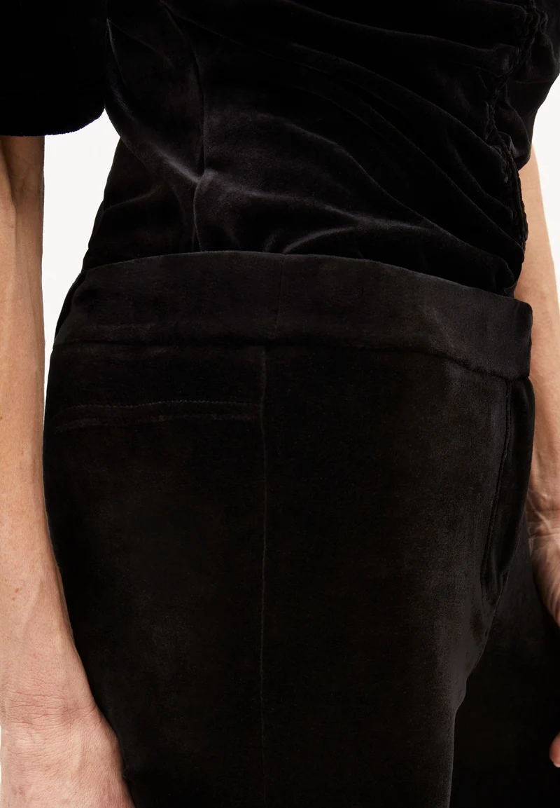 RONJAAL | black