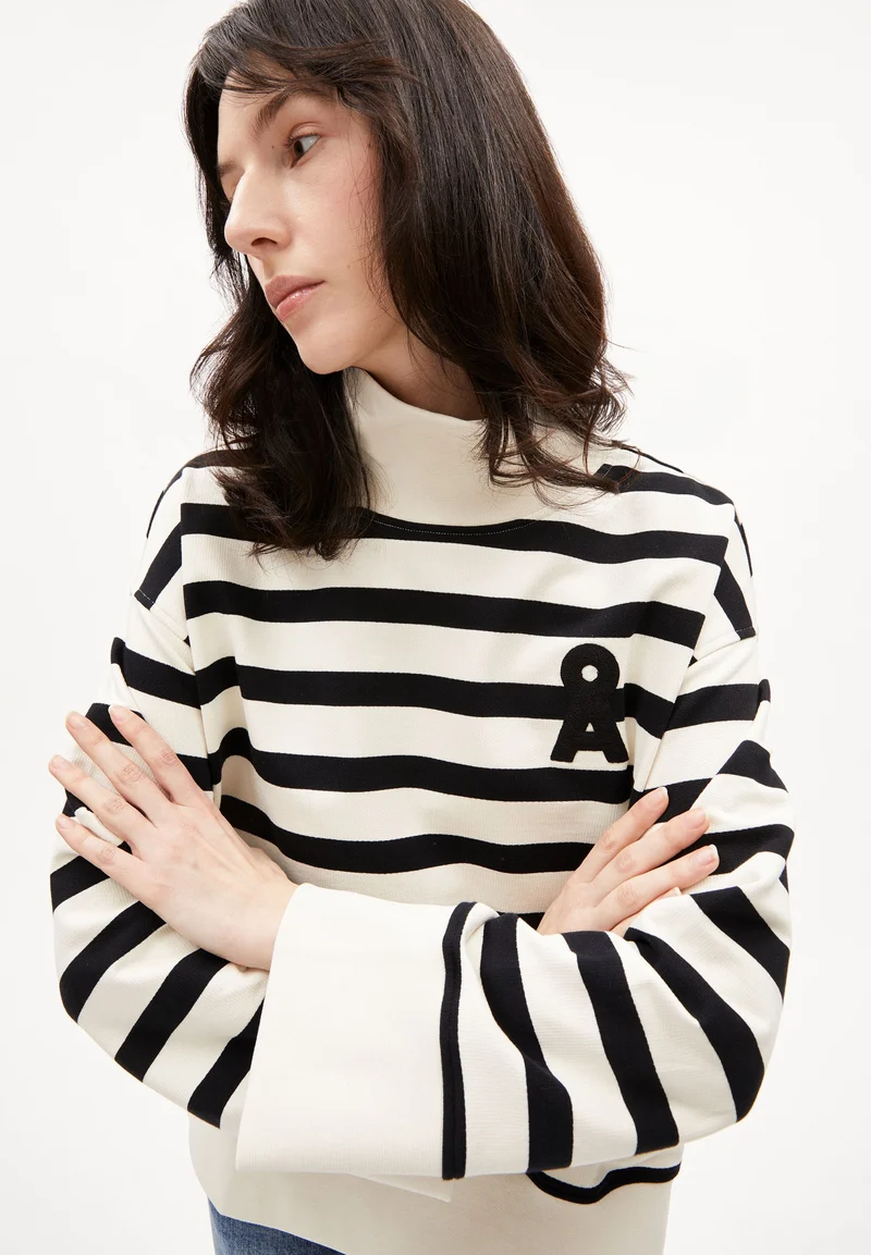 FRANKAA NUNOAA | undyed-black