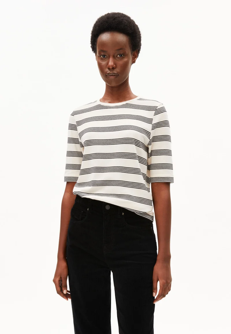 JAANISARA FINE STRIPE