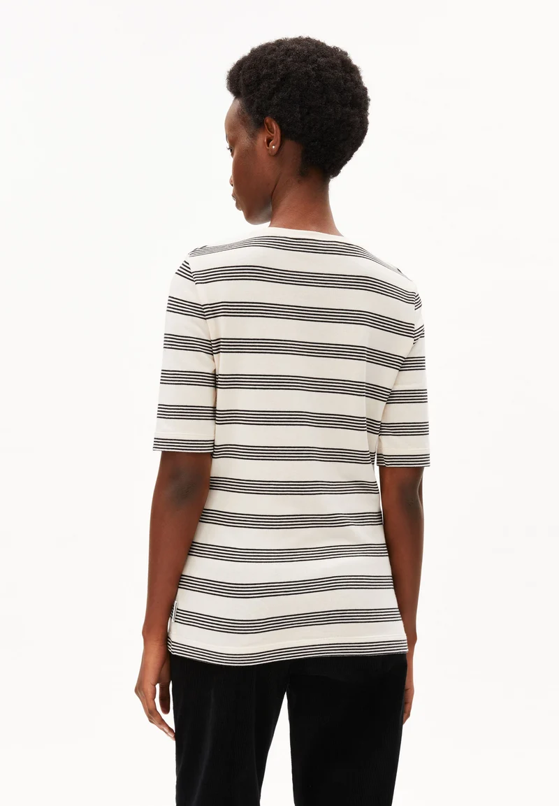 JAANISARA GESTREIFTES T-SHIRT | oatmilk-black
