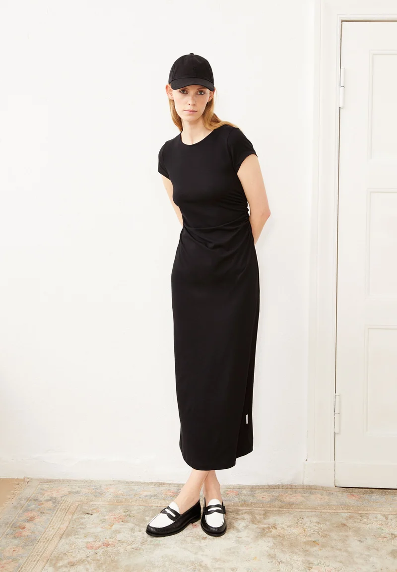 ADAAJA | black