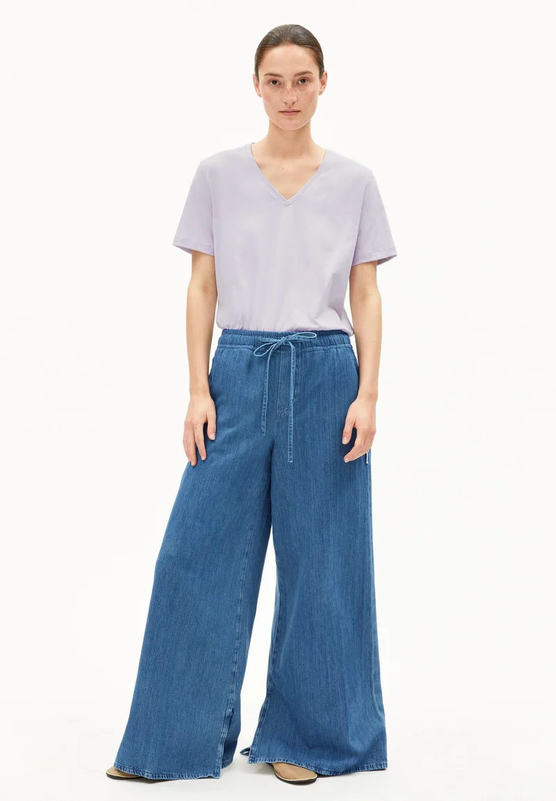 LUALAA V-NECK | soft lilac