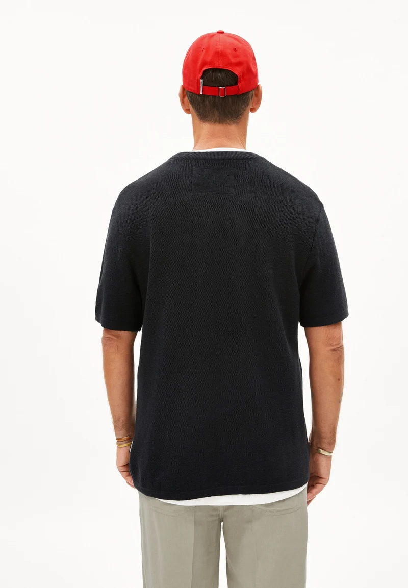 ERWAAN LINO | black