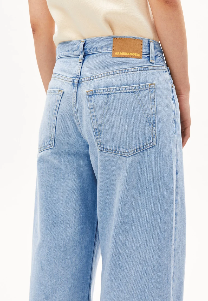 ASTRAEAAS MID WAIST WIDE JEANS | noise
