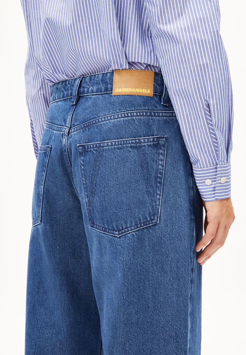 ASTRAEAAS MID WAIST WIDE JEANS | hummingbird