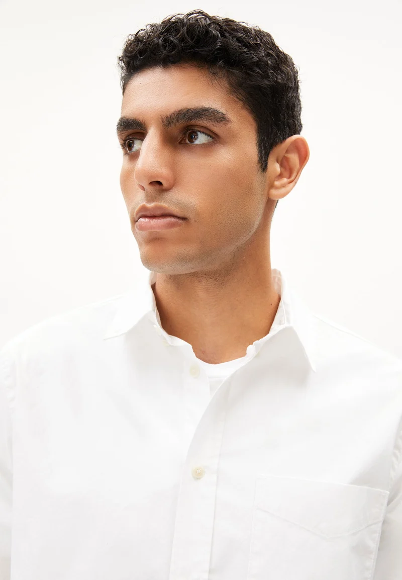 GAVRAA | white