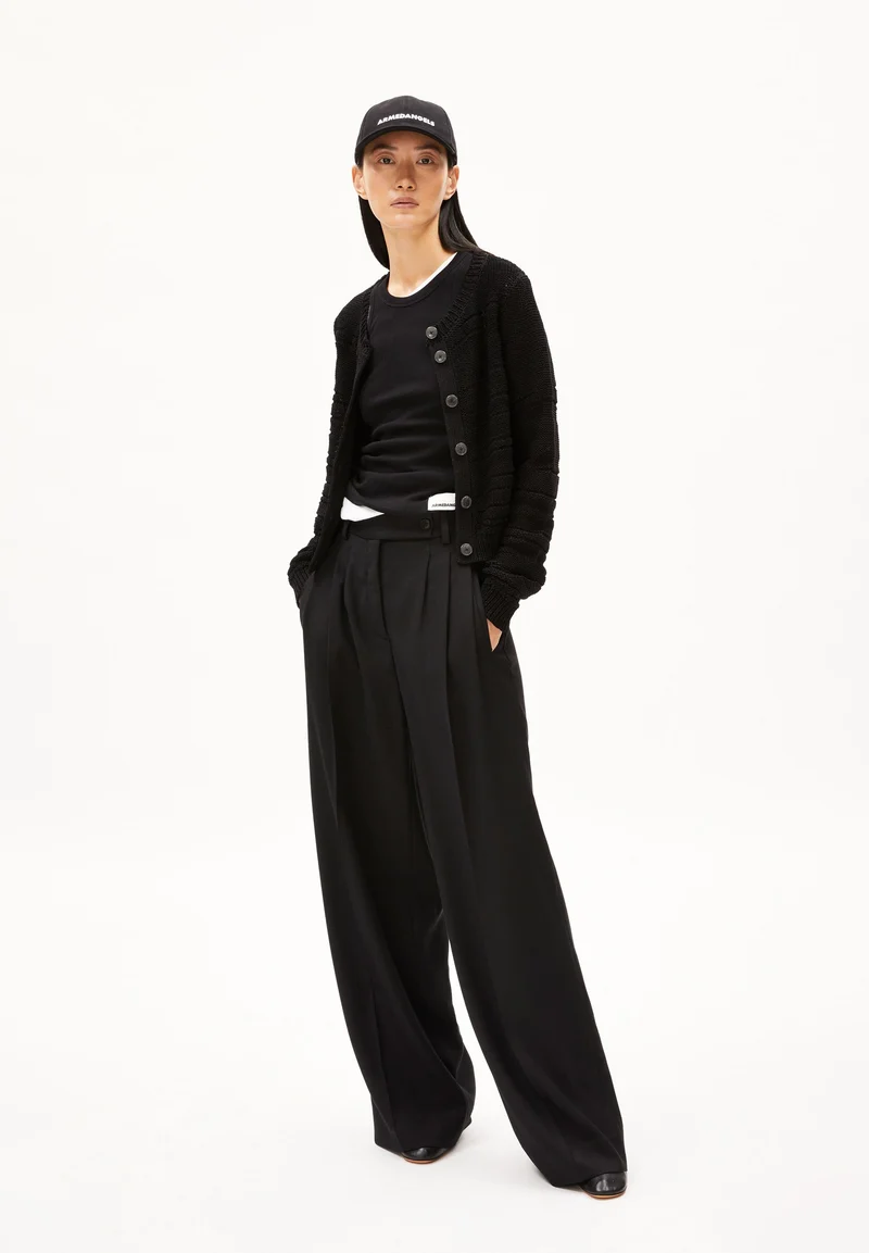 GILAAH | black
