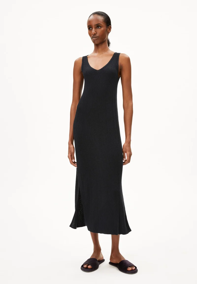 LEINEN-MIX STRICKKLEID | black