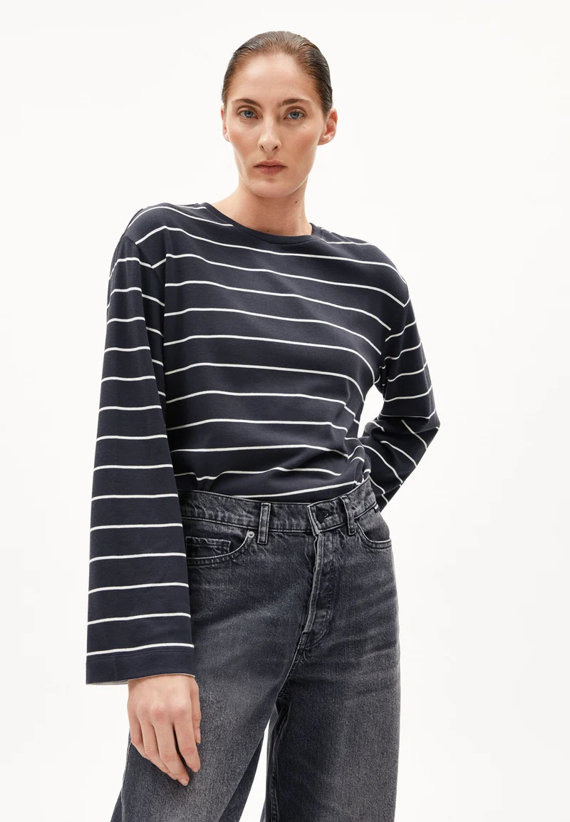 MARYNAA FINE STRIPE