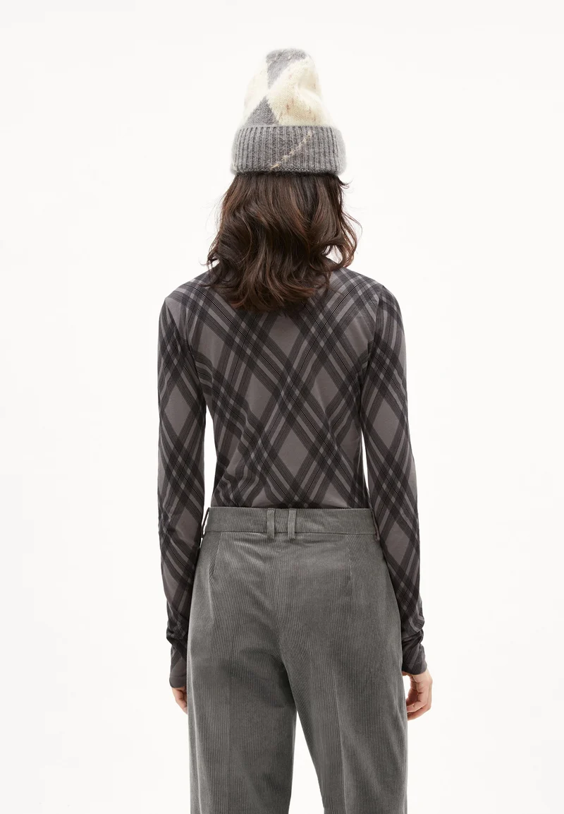 GRAZILIAA ARGYLE | iron cast