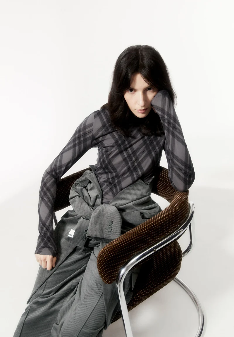 GRAZILIAA ARGYLE | iron cast