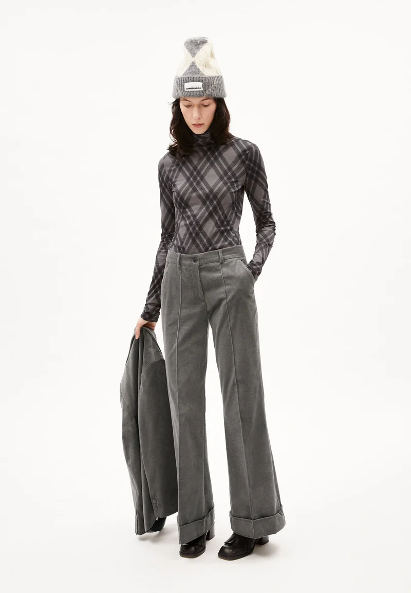 GRAZILIAA ARGYLE | iron cast