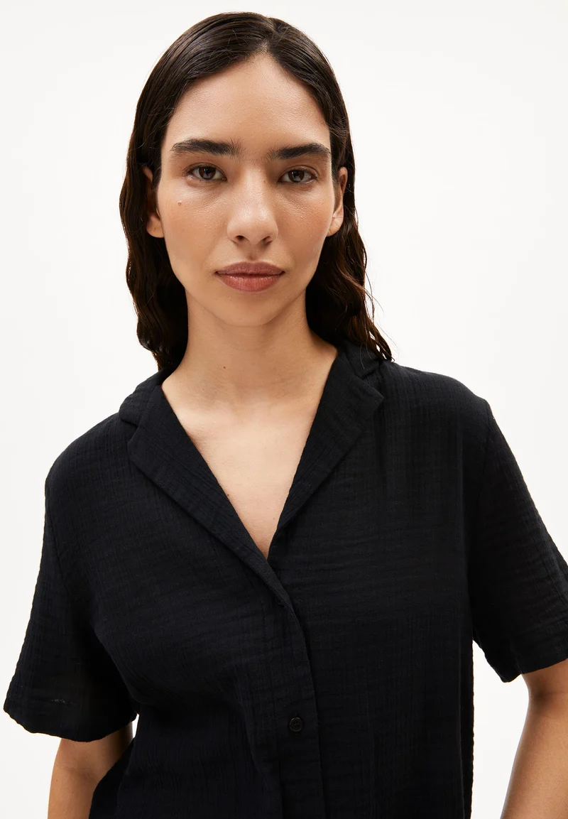 MAAITE MUSSELIN | black