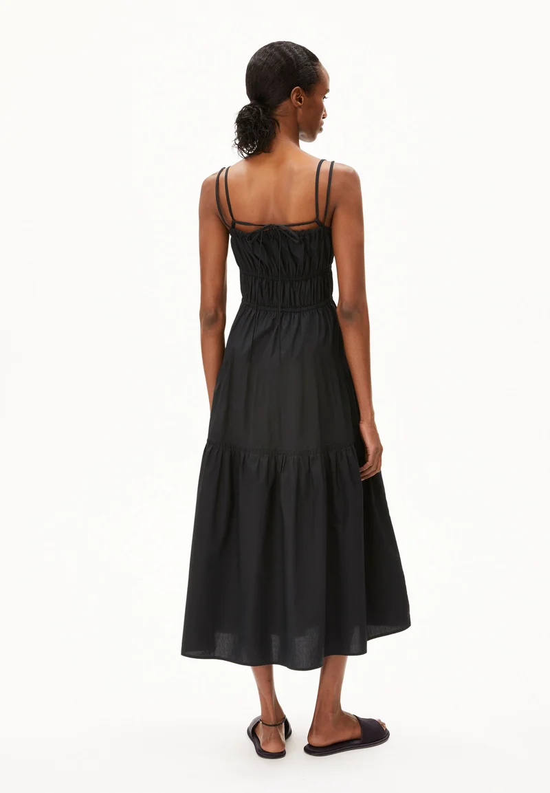 HETMALAA | black