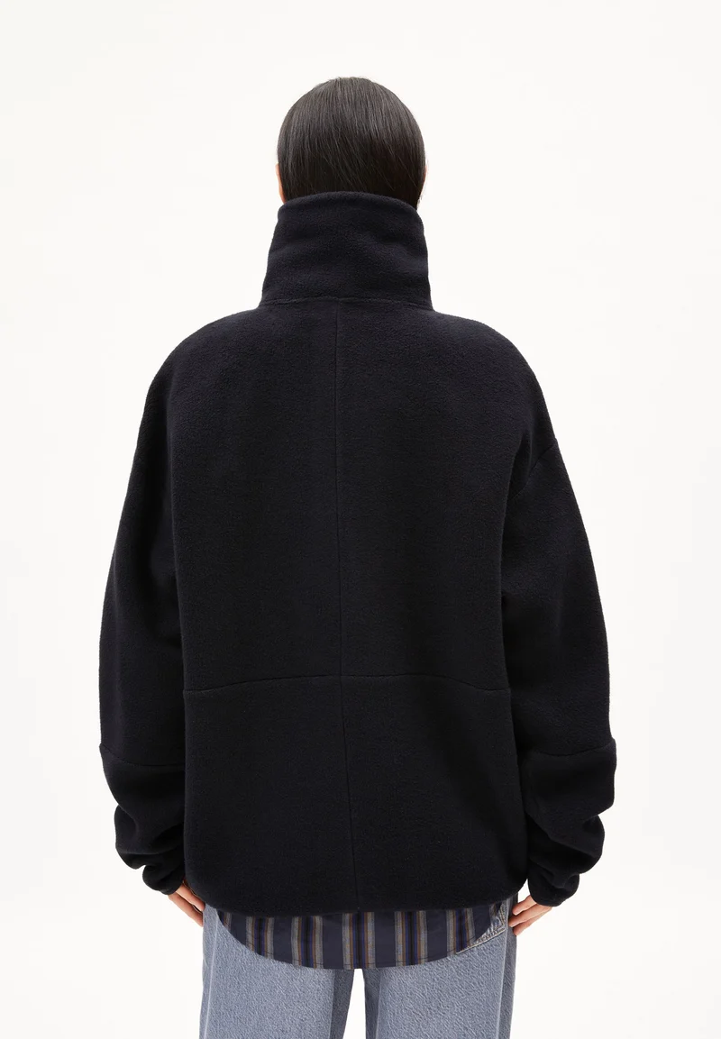 ANAAWIL | black